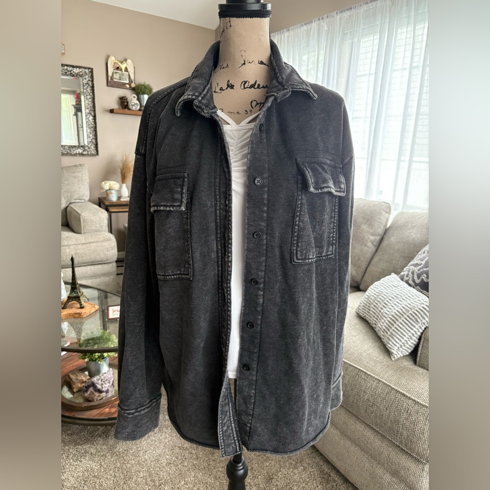 Forever 21 Mineral Wash Black Button Down Shacket Relaxed Fit